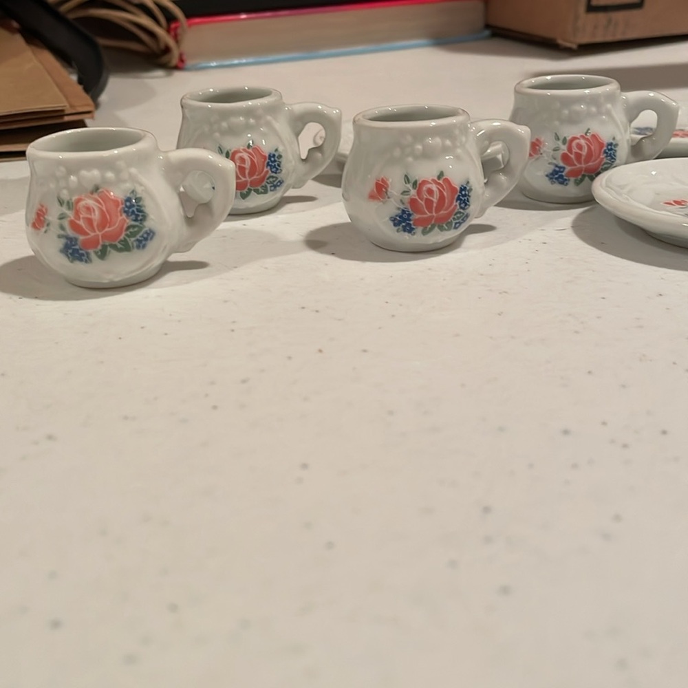 Floral Miniature Tea Set - Picture 4 of 8